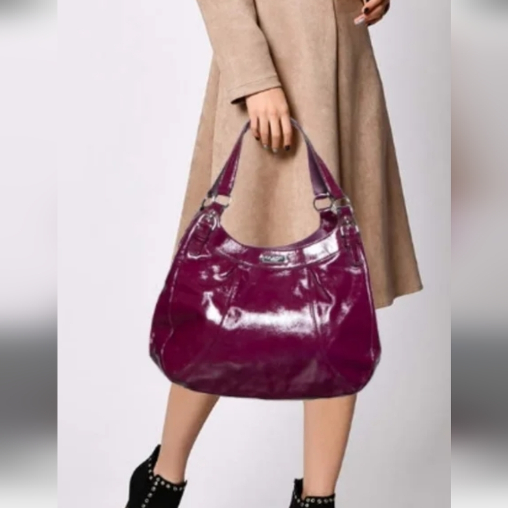 COACH SOHO Patent Leather Hobo In Plum W/Silver Hardware, Y2K - Picture 2 of 16
